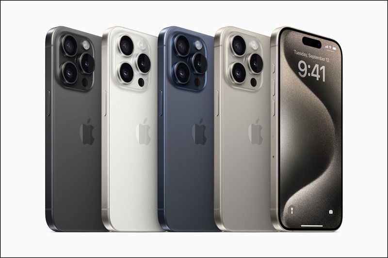 iPhone 15 Pro Max với 4 tùy chọn màu sắc cuốn hút (Ảnh: Apple)